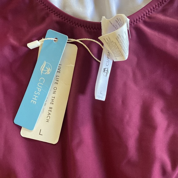 NWT Size large CupShe swim suit - Picture 2 of 3